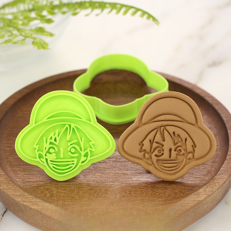 Kitchen Gadgets For Cooking - قالب طهي وتشكيل على شكل شخصيات