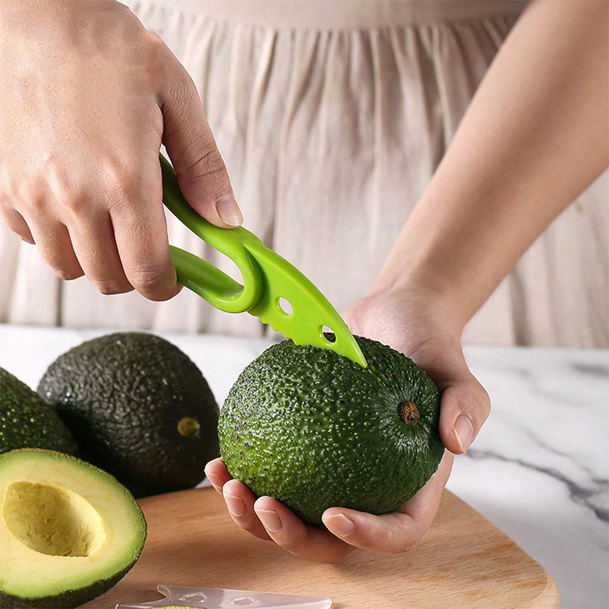 قطعة واحدة: أداة تقشير الأفوكا - مراجعة Avocado Slicer Tool وسعره