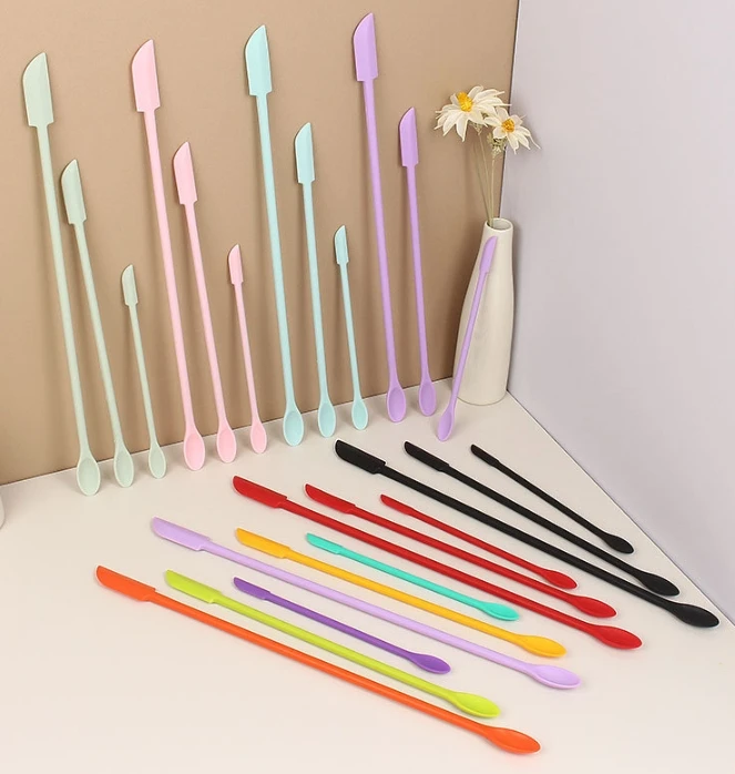 ملعقة سيليكون مقاومة للحرارة ب - مراجعة Quirky Kitchen Gadgets وسعره